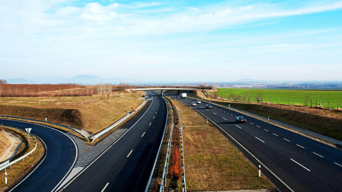Indul Magyarország legnagyobb gyorsforgalmi útfelújítása (Hangoló 2023. 03. 30.)
