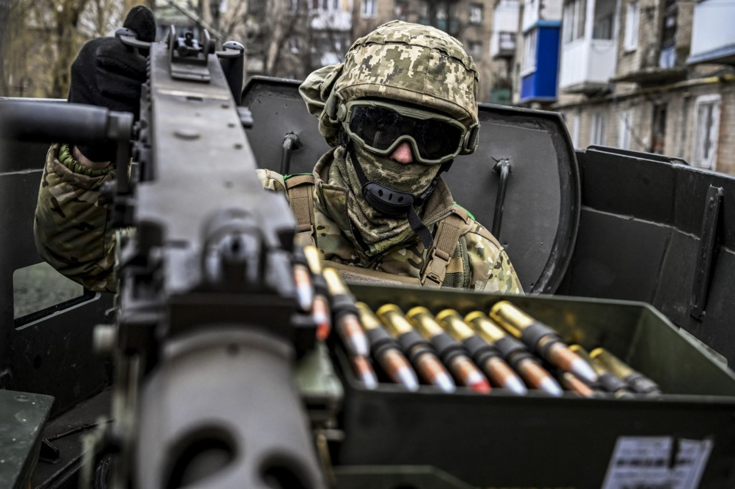 "Nem elég a lőszer, cső is kell hozzá" (Hangoló 2023. 03. 27.)