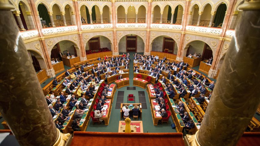 Túl sok a párt az ellenzéki oldalon (Hangoló 2023. 04. 06.)