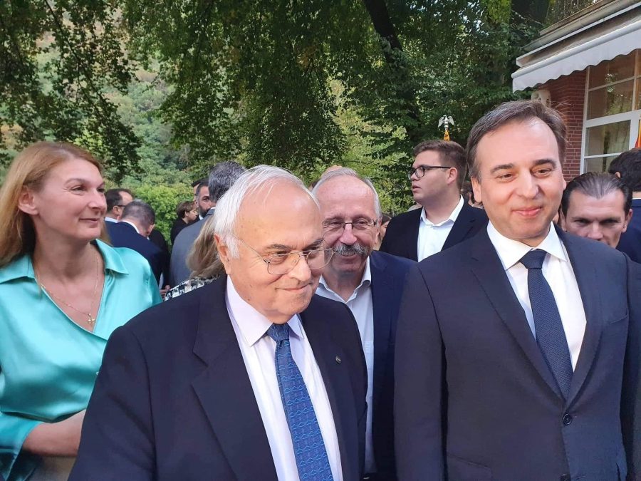 "A nyomásgyakorlás most már direktben megy" (Hangoló 2023. 04. 13.)