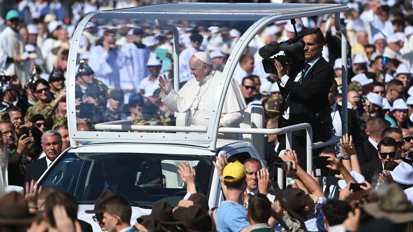 Magyarországon biztonságban van a pápa (HANGOLÓ, 2023.04.28.)